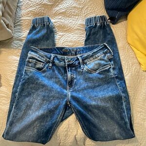 Super soft jeans with elastic ankle band